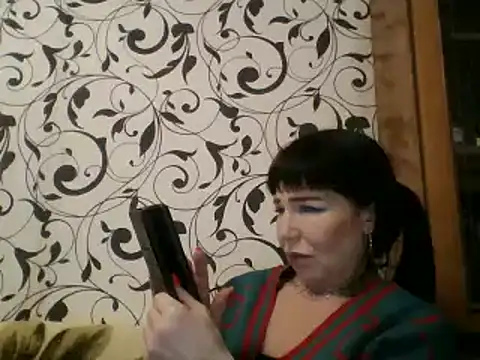 Snapshot of JeaneDavis chatting on January 24, 2025, 2:19 pm JeaneDavis online show from January 24, 2025, 2:19 pm