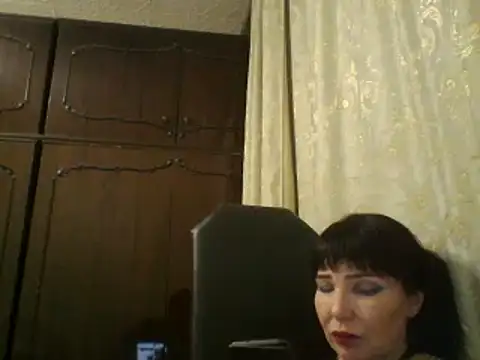 Snapshot of JeaneDavis chatting on February 17, 2025, 5:10 pm JeaneDavis online show from February 17, 2025, 5:10 pm