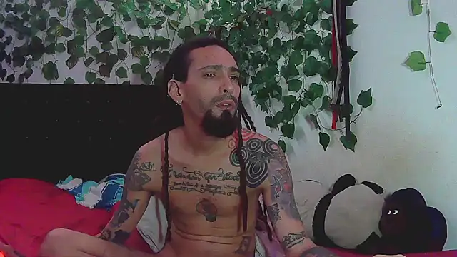 caribbeanlover1 online show from December 14, 2024, 2:45 am