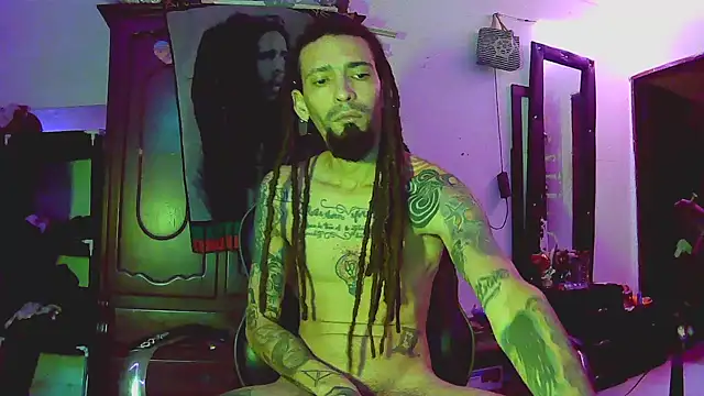 caribbeanlover1 online show from December 19, 2024, 11:39 am