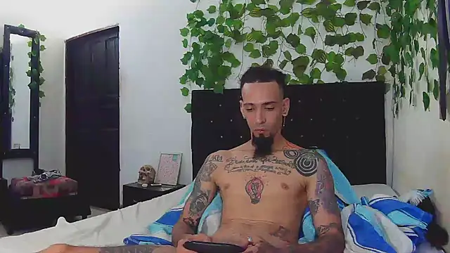 caribbeanlover1 online show from September 20, 2025, 1:34 pm