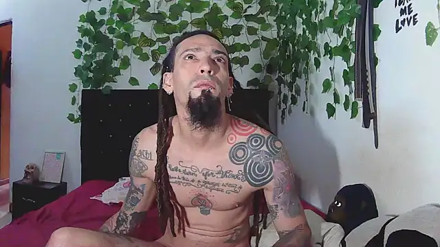 caribbeanlover1 online show from November 28, 2025, 12:41 pm