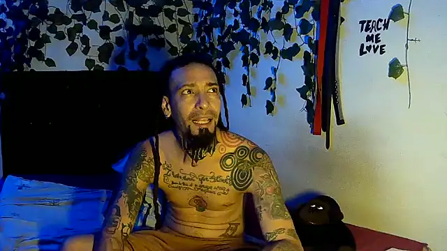 caribbeanlover1 online show from June 17, 2026, 11:49 pm