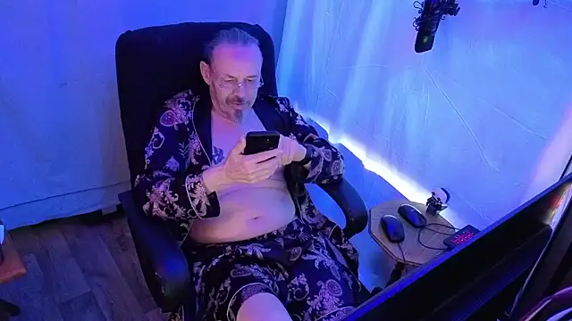Snapshot of Richy__Rich_ chatting on April 12, 2026, 12:04 am Richy Rich online show from April 12, 2026, 12:04 am