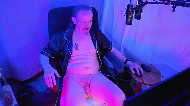 Richy  Rich  online show from May 15, 2026, 10:50 pm