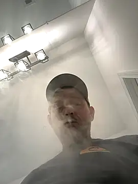 Snapshot of smokeymt420 chatting on September 21, 2025, 12:34 am smokeymt420 online show from September 21, 2025, 12:34 am