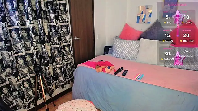 natahottt online show from February 8, 2025, 8:31 am