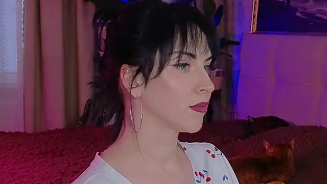 Snapshot of lily_conor chatting on November 27, 2025, 8:16 am lily conor online show from November 27, 2025, 8:16 am