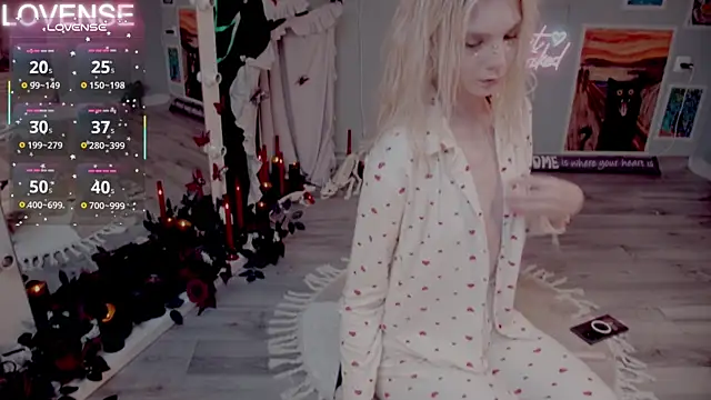 Careful i bite online show from November 8, 2025, 5:29 am