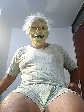 chicoguapo8 online show from October 30, 2025, 7:54 am