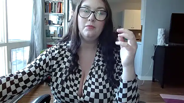 PaigeParker online show from February 17, 2025, 7:42 pm