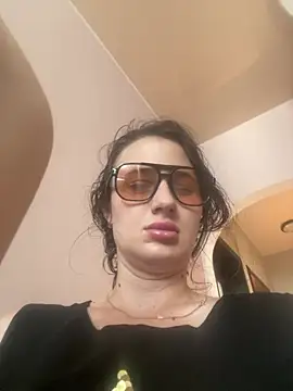 Flossy Vettie online show from August 5, 2026, 2:31 pm