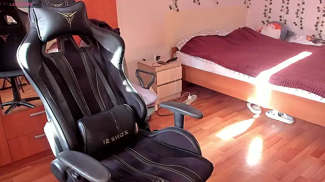 Snapshot of teelimata chatting on October 7, 2025, 11:18 am teelimata online show from October 7, 2025, 11:18 am