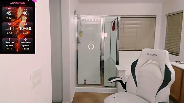 Snapshot of britteebee chatting on March 7, 2026, 7:27 am britteebee online show from March 7, 2026, 7:27 am