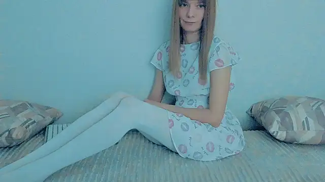 YourCaramel online show from November 3, 2025, 3:41 am