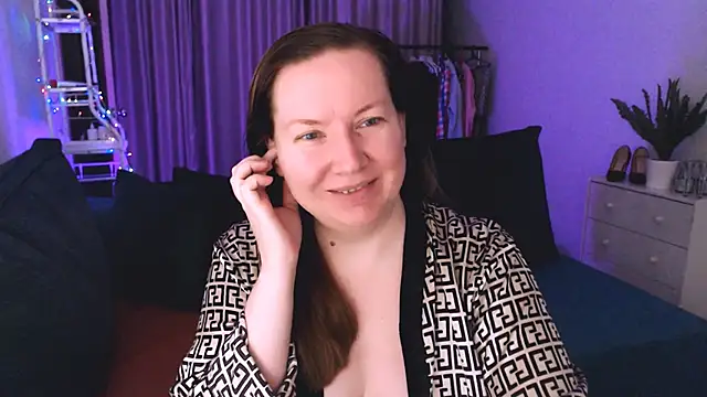 GoddessLara online show from February 1, 2025, 11:06 pm