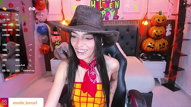 Snapshot of AMELIELEONE chatting on October 31, 2025, 1:01 pm AMELIELEONE online show from October 31, 2025, 1:01 pm