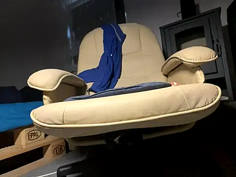 translove online show from November 11, 2025, 11:10 am