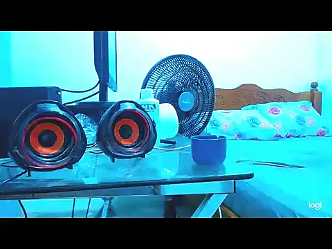 Snapshot of cositarrica_xxx chatting on March 17, 2025, 9:34 pm cositarrica xxx online show from March 17, 2025, 9:34 pm