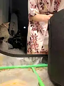 Snapshot of ScarletCallings420 chatting on December 9, 2024, 7:18 pm ScarletCallings420 online show from December 9, 2024, 7:18 pm