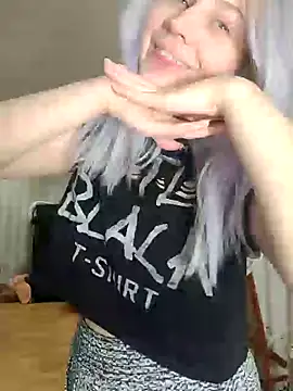 Snapshot of ScarletCallings420 chatting on January 18, 2025, 8:41 am ScarletCallings420 online show from January 18, 2025, 8:41 am