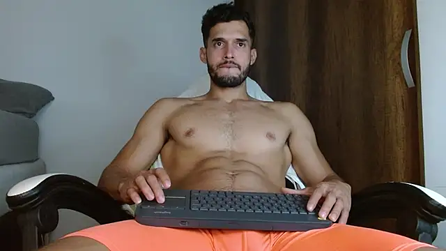 Noah jhonsonn online show from January 10, 2025, 5:37 am