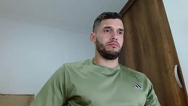 Noah jhonsonn online show from February 14, 2026, 3:36 am