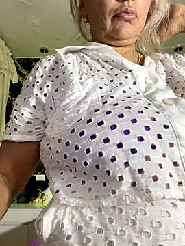 scarlett sexx69 online show from October 22, 2025, 6:40 pm