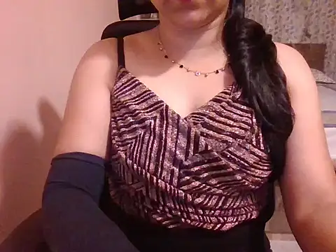 Snapshot of Pinky_4 chatting on September 19, 2025, 4:29 pm Pinky 4 online show from September 19, 2025, 4:29 pm