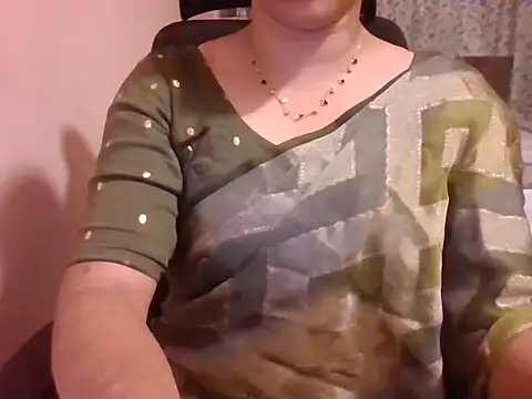 Snapshot of Pinky_4 chatting on September 26, 2025, 7:51 pm Pinky 4 online show from September 26, 2025, 7:51 pm