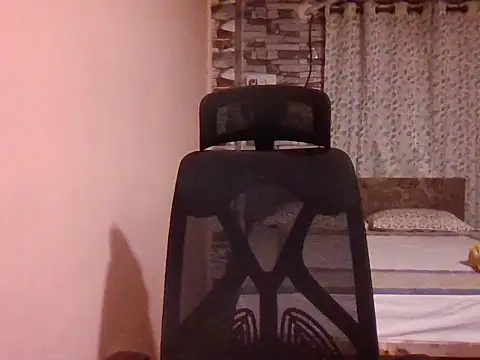 Snapshot of Pinky_4 chatting on September 28, 2025, 2:22 pm Pinky 4 online show from September 28, 2025, 2:22 pm