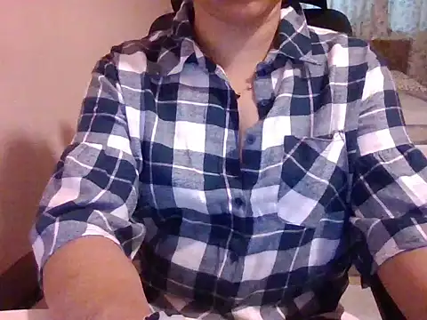 Snapshot of Pinky_4 chatting on September 29, 2025, 12:21 pm Pinky 4 online show from September 29, 2025, 12:21 pm