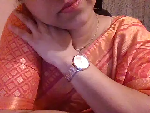 Snapshot of Pinky_4 chatting on October 19, 2025, 7:03 pm Pinky 4 online show from October 19, 2025, 7:03 pm