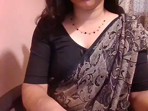 Pinky 4 online show from May 2, 2026, 4:17 am