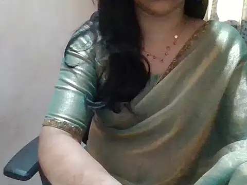 Pinky 4 online show from May 3, 2026, 11:38 am