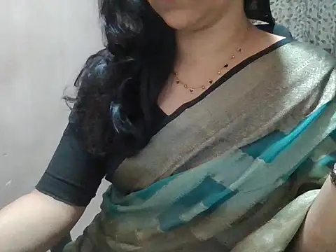 Pinky 4 online show from May 6, 2026, 1:27 pm