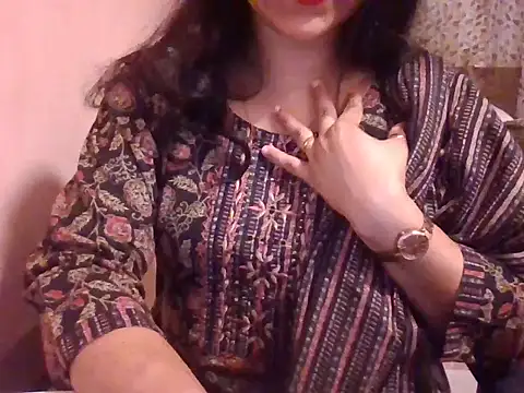 Pinky 4 online show from May 31, 2026, 1:25 am