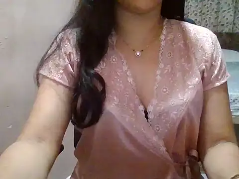 Snapshot of Pinky_4 chatting on July 9, 2026, 11:42 pm Pinky 4 online show from July 9, 2026, 11:42 pm
