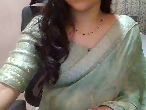 Snapshot of Pinky_4 chatting on August 9, 2026, 3:23 am Pinky 4 online show from August 9, 2026, 3:23 am