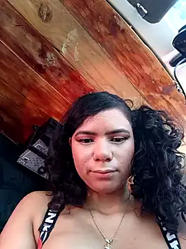 Snapshot of Simone_Miller chatting on January 14, 2025, 3:36 pm Simone Miller online show from January 14, 2025, 3:36 pm