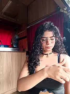 Snapshot of Simone_Miller chatting on February 11, 2025, 2:57 pm Simone Miller online show from February 11, 2025, 2:57 pm