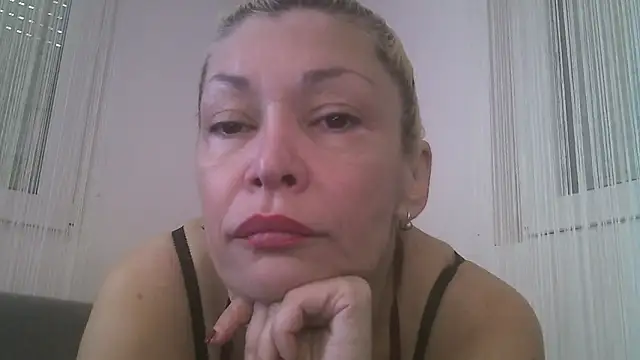 EvaaMina online show from March 1, 2026, 8:49 am