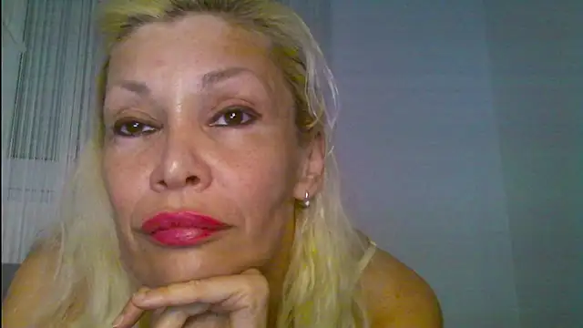 EvaaMina online show from June 14, 2026, 3:14 pm