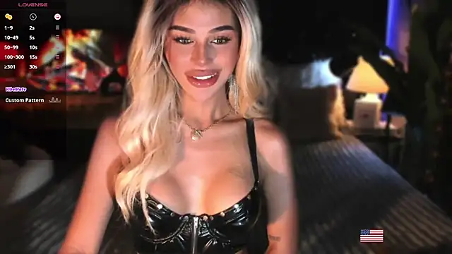 webcumgodess online show from November 16, 2025, 6:57 pm