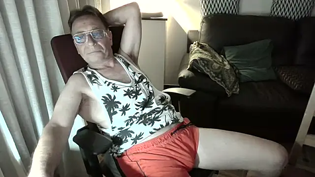 HETEREOMAN online show from July 17, 2026, 9:41 pm