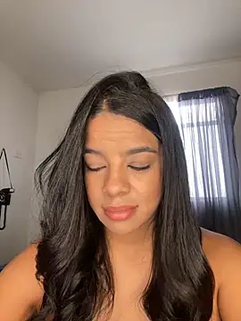 Snapshot of trianawhite chatting on November 7, 2025, 3:45 pm trianawhite online show from November 7, 2025, 3:45 pm