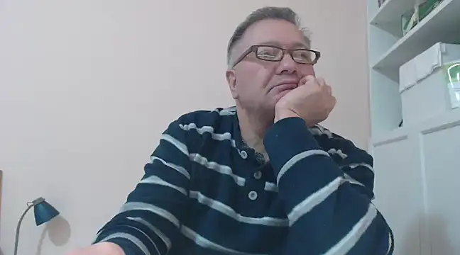 YOU6me online show from December 1, 2024, 5:46 pm