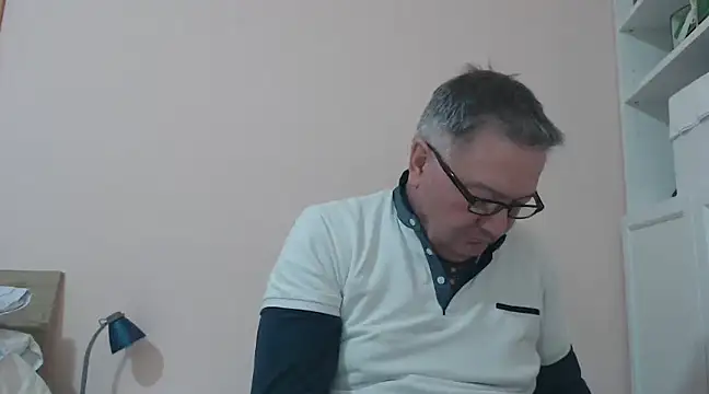 YOU6me online show from December 2, 2024, 5:48 pm