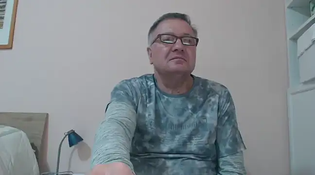 YOU6me online show from December 4, 2024, 4:38 pm