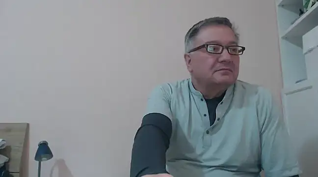 YOU6me online show from December 16, 2024, 3:54 pm